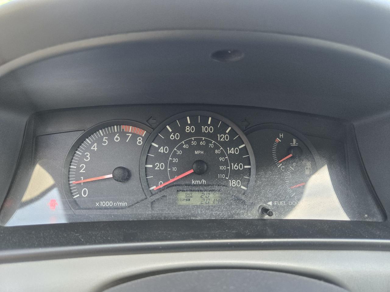 2005 Toyota Corolla CE Photo