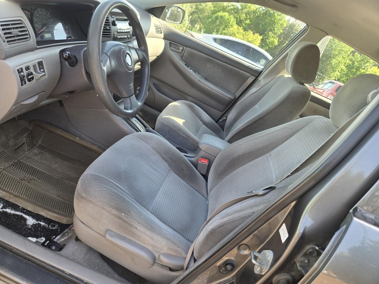 2005 Toyota Corolla CE Photo