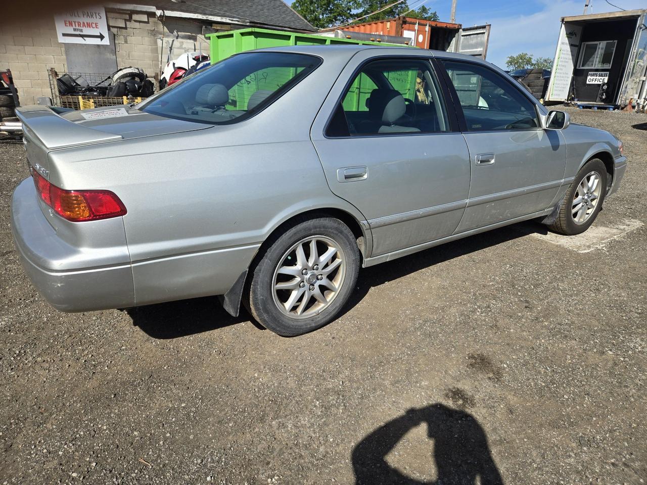 2001 Toyota Camry XLE Photo3