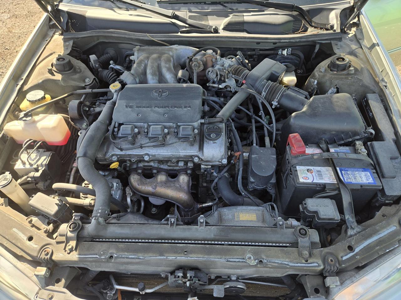 2001 Toyota Camry XLE Photo