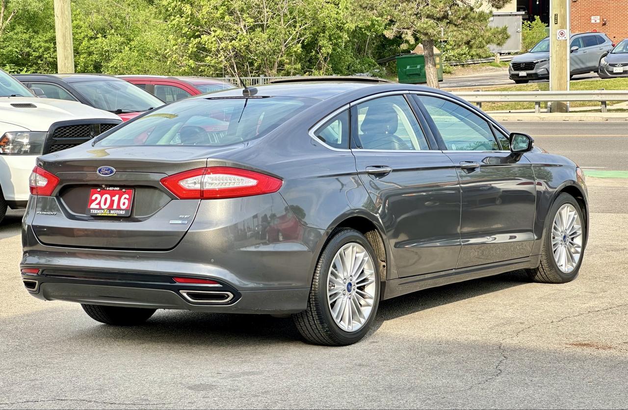 2016 Ford Fusion SE Photo