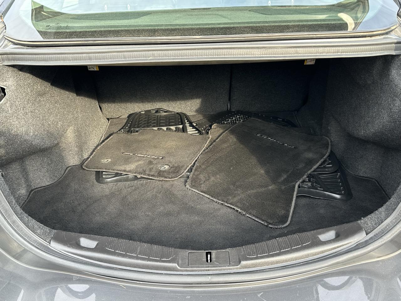 2016 Ford Fusion SE Photo
