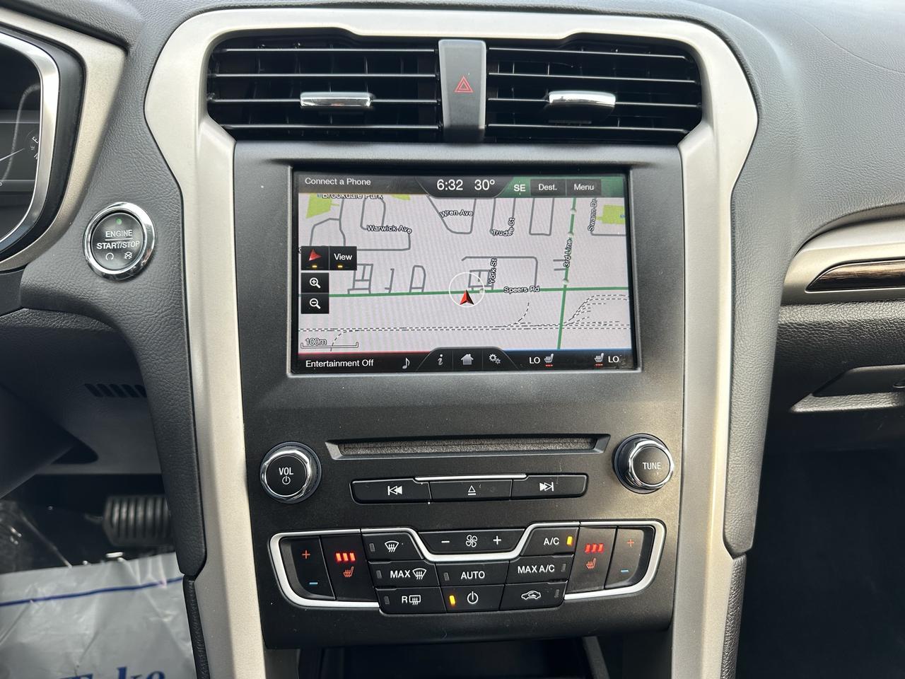 2016 Ford Fusion SE Photo