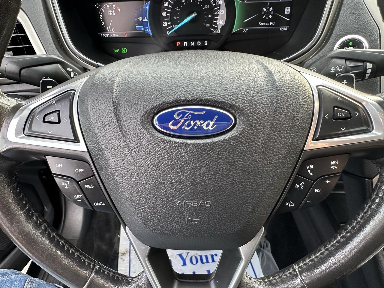 2016 Ford Fusion SE Photo