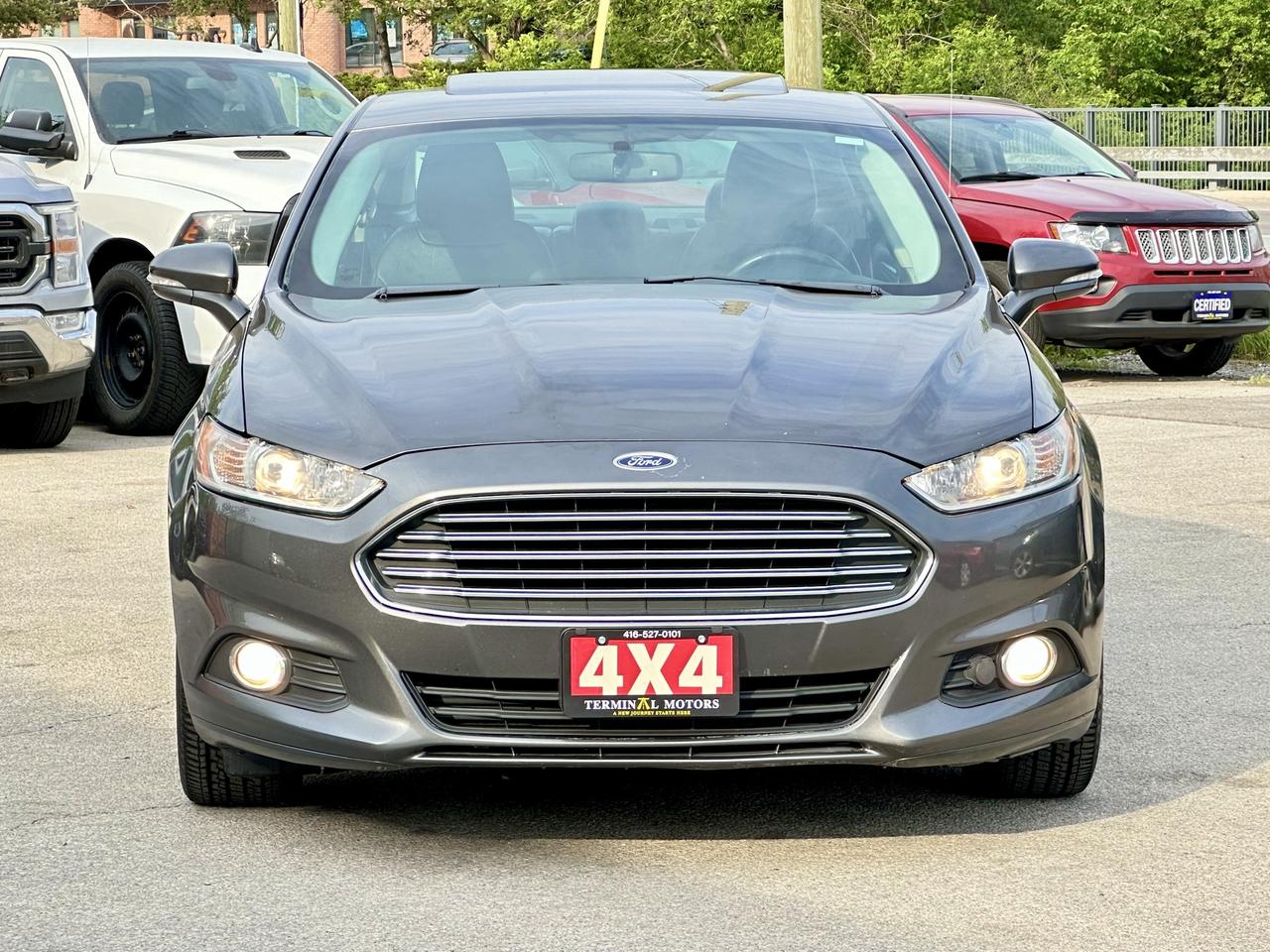 2016 Ford Fusion SE Photo