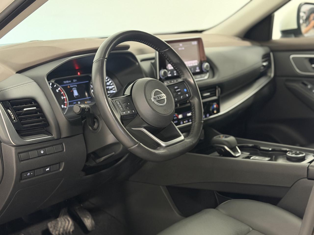 2021 Nissan Rogue AWD SV Photo