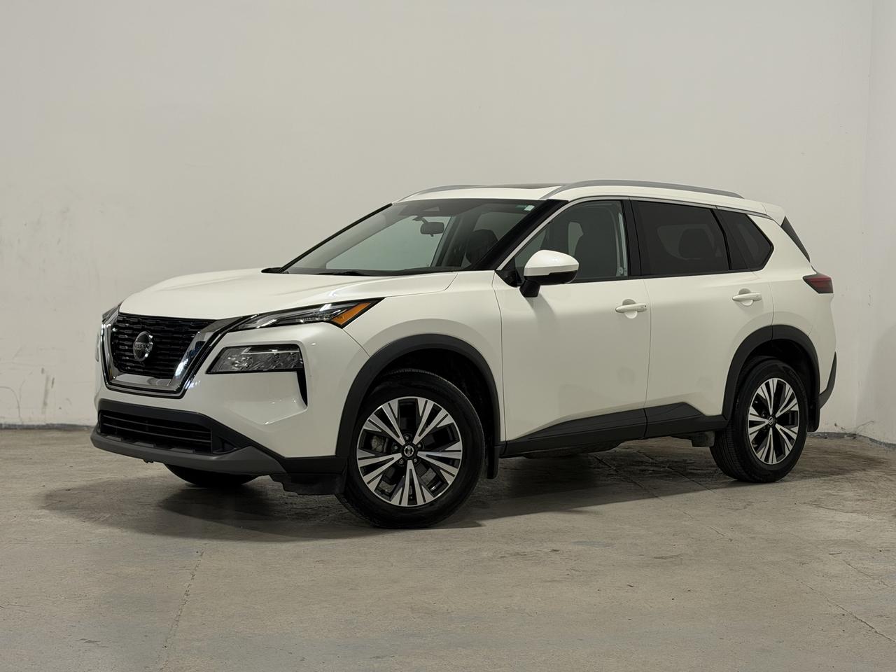 <p><strong>&nbsp;</strong></p><p dir=ltr>AA CANADA INC IS LOCATED AT 5709 Steeles Ave W. North York, ON, M9L1S7. We are a local family dealership established in 2001. We bring all of our customers not only the finest selection of used premium vehicles, but also the most outstanding customer service. WE APPROVE EVERYONE from all different credit ratings! We offer our customers the industries most competitive financing&nbsp;</p><p dir=ltr>We pay top dollar for your trade-in. Taxes and licensing are extra.</p><p dir=ltr>Certification available for an additional $999. * The vehicle is not drivable, not certified, and not e-tested.&nbsp;</p><p dir=ltr>&nbsp;</p><p dir=ltr>We believe everyone deserves to get the best price possible on their new pre-owned vehicle without having to go through uncomfortable negotiations. By constantly monitoring the market and adjusting our prices below the market average you can buy confidently knowing you are getting the best price possible with our no haggle pricing policy! No stress, no pressure.</p><p dir=ltr>As per OMVIC regulations, the vehicle is not certified & not drivable. The certification is included with our client care package as advertised above for only $999 if requested. All our vehicles are in great shape and have been inspected by a licensed mechanic and are available to test drive. HST & Licensing Extra</p><p dir=ltr>&nbsp;WARRANTY: All of our vehicles qualify for extended warranty programs. Let us help you find the right coverage for you and your new car!</p><p dir=ltr>FINANCING: We can assist anyone concerned with getting approved for their new car. No credit? New to the country? Bankruptcy? Consumer proposal? Collections? You dont have to have the best credit to finance a vehicle. Give our financing credit experts a chance to get you approved and start rebuilding your credit today by financing a vehicle from AA Canada Inc. On the spot financing, and instant approvals.</p><p dir=ltr>Advertised price applies to financed purchases. Cash purchases are subject to an additional $2,000. Taxes and licensing are extra.</p><p dir=ltr>&nbsp;</p>