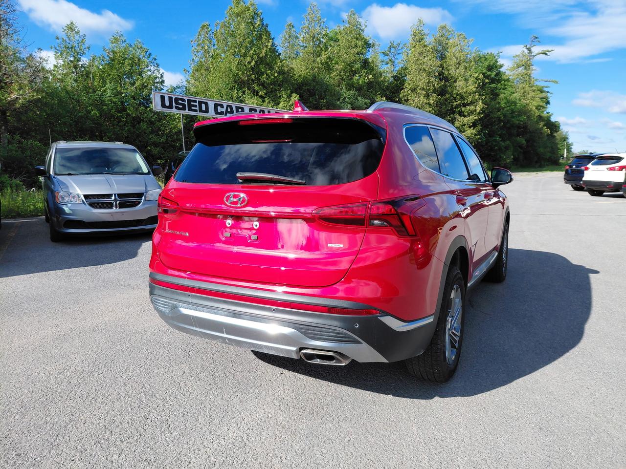 2022 Hyundai Santa Fe Preferred Photo4