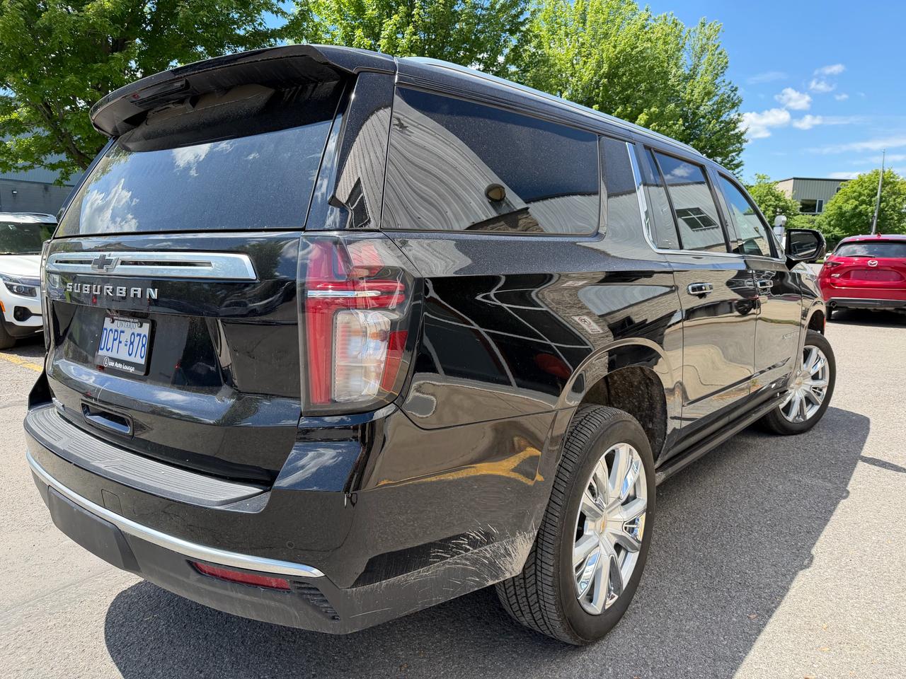 2023 Chevrolet Suburban High Country-3LZ-DIESEL-PANO ROOF-REAR TV-HUD-BOSE Photo