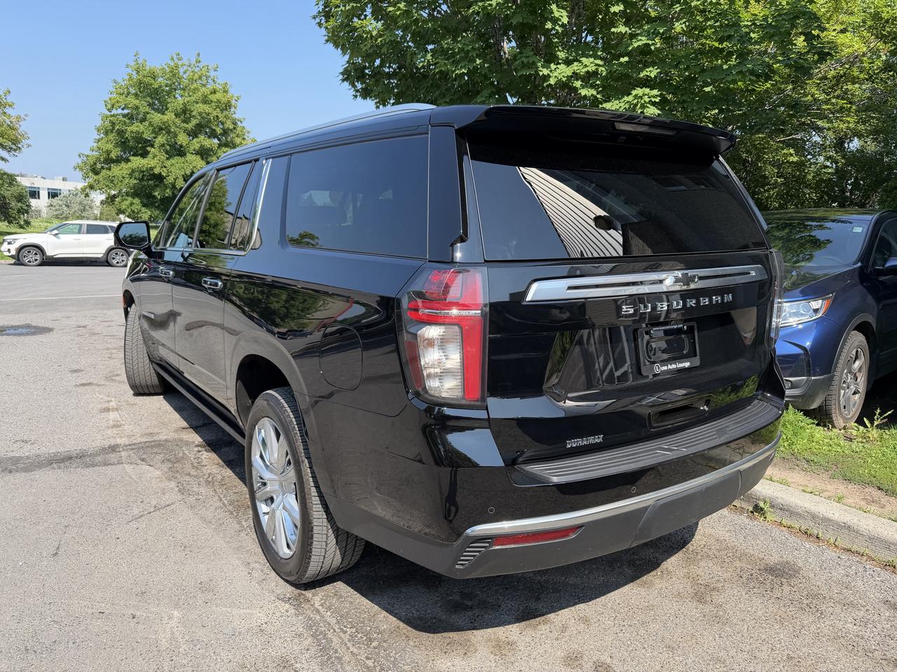2023 Chevrolet Suburban High Country-3LZ-DIESEL-PANO ROOF-REAR TV-HUD-BOSE Photo5