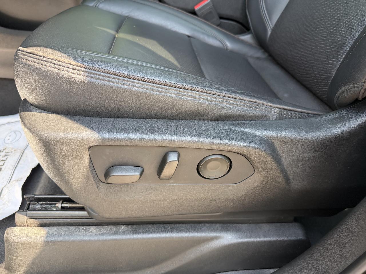 2023 Chevrolet Suburban High Country-3LZ-DIESEL-PANO ROOF-REAR TV-HUD-BOSE Photo