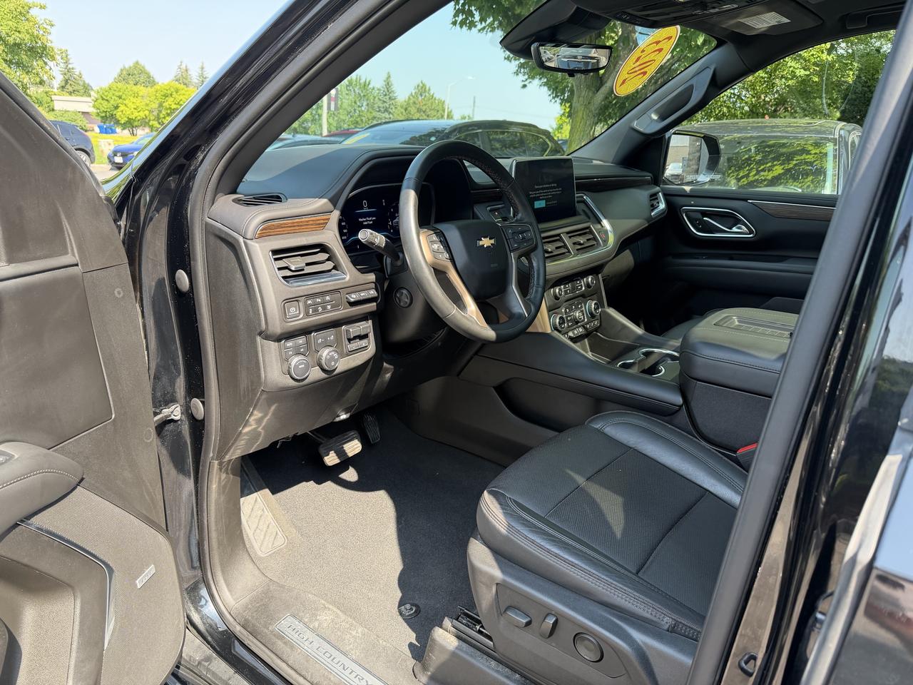 2023 Chevrolet Suburban High Country-3LZ-DIESEL-PANO ROOF-REAR TV-HUD-BOSE - Photo #22