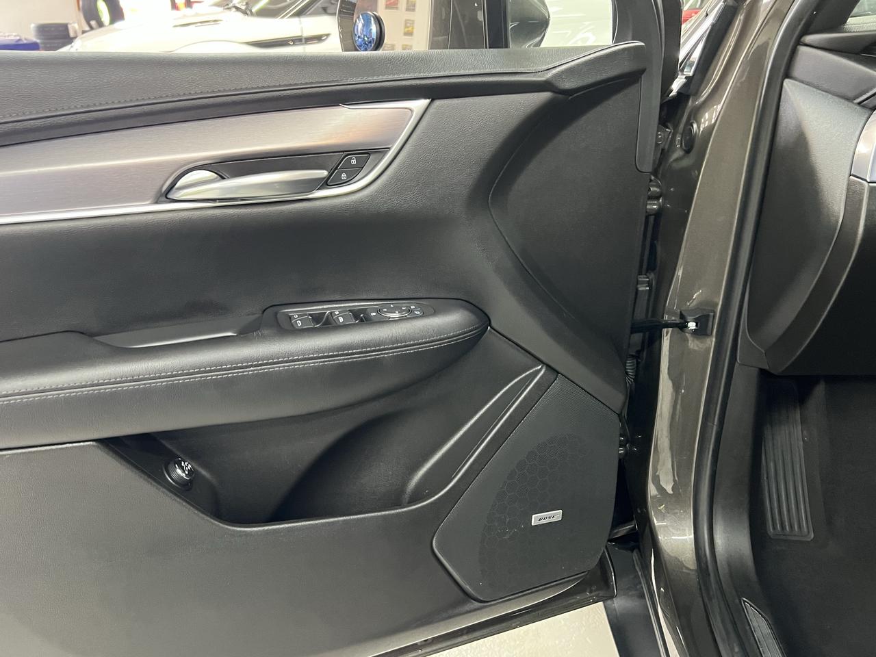 2020 Cadillac XT5 AWD 4dr Luxury Photo