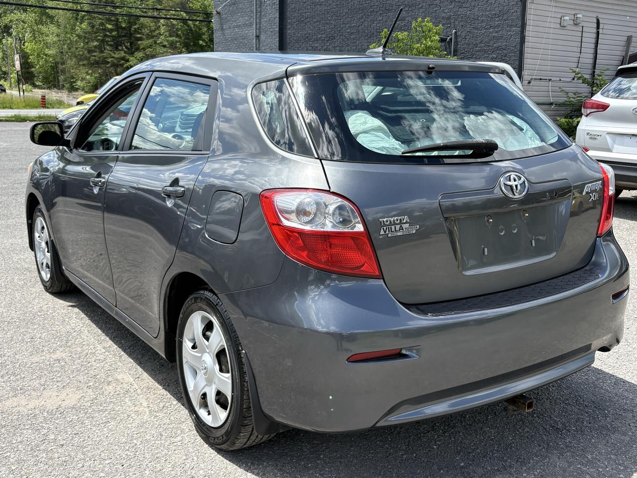 2010 Toyota Matrix XR Photo4