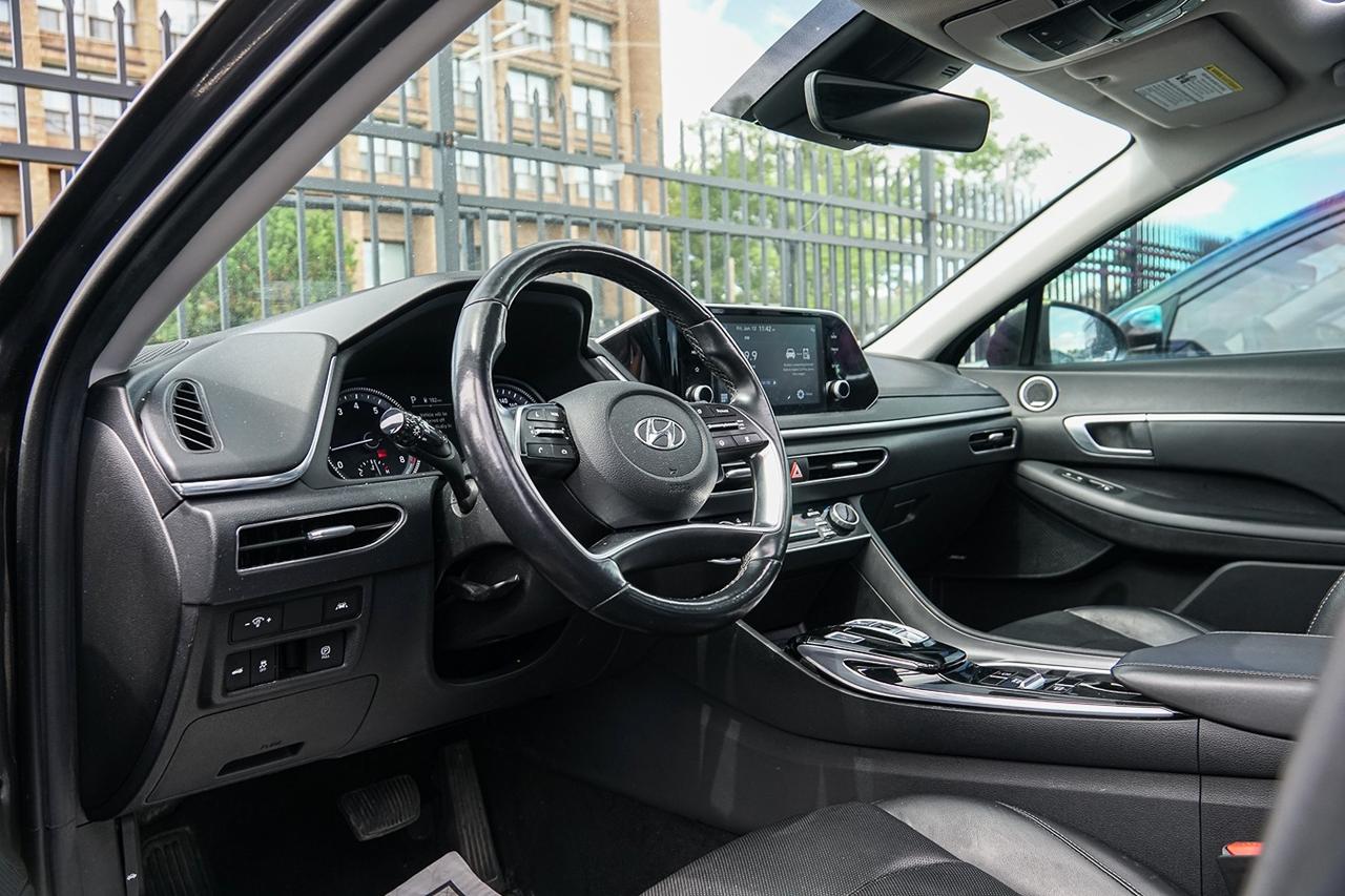 2022 Hyundai Sonata Luxury | LEATHER | PANO | CAM | CARPLAY | Photo