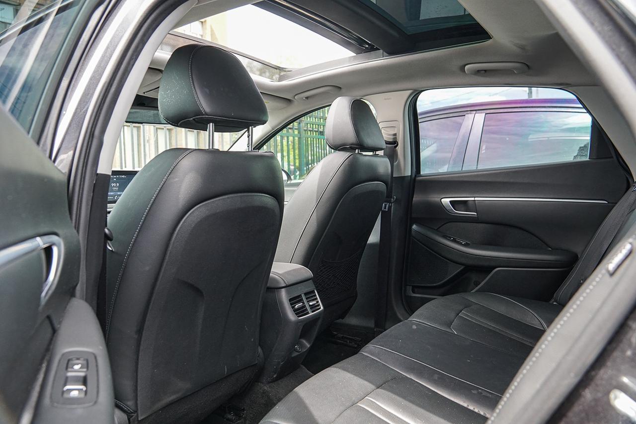 2022 Hyundai Sonata Luxury | LEATHER | PANO | CAM | CARPLAY | Photo
