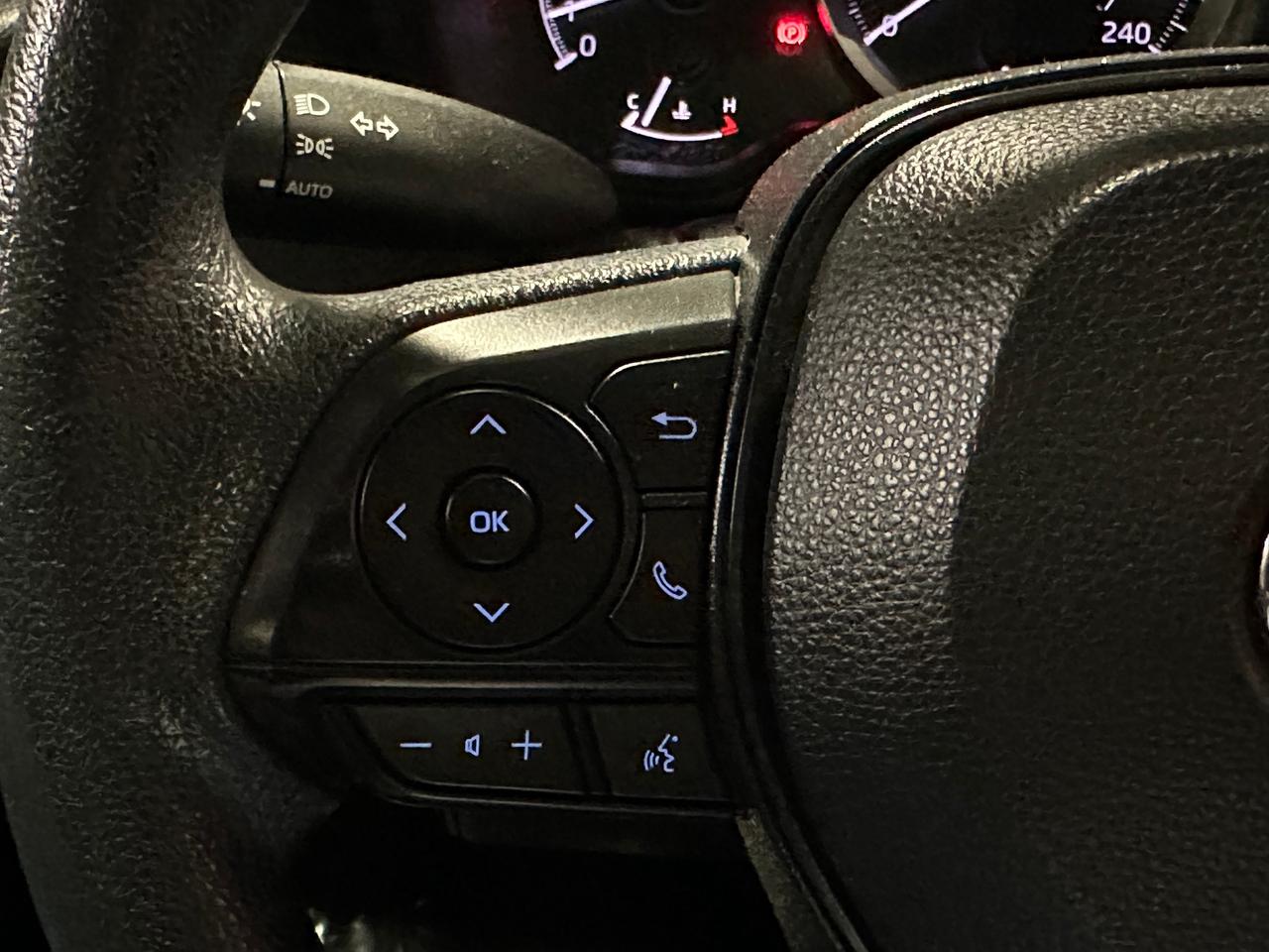 2022 Toyota Corolla LE | LOW LOW LOW KMS | BLUETOOTH | BACK UP CAM | Photo