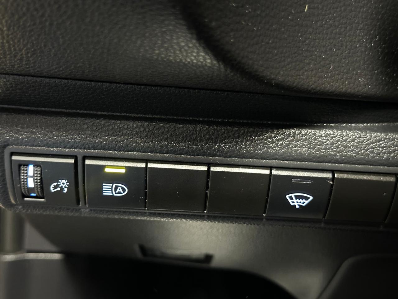 2022 Toyota Corolla LE | LOW LOW LOW KMS | BLUETOOTH | BACK UP CAM | Photo