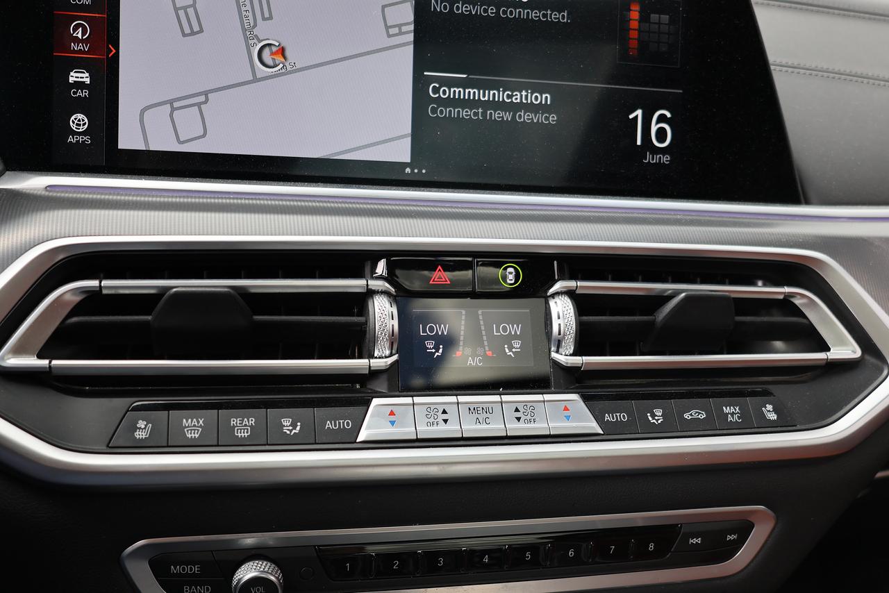 2021 BMW X5 M50i - LASERLIGHTS|PANO|NAVI|CAMERA|BLINDSPOT Photo