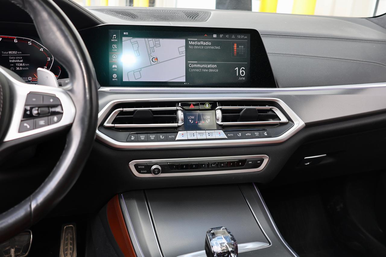 2021 BMW X5 M50i - LASERLIGHTS|PANO|NAVI|CAMERA|BLINDSPOT Photo
