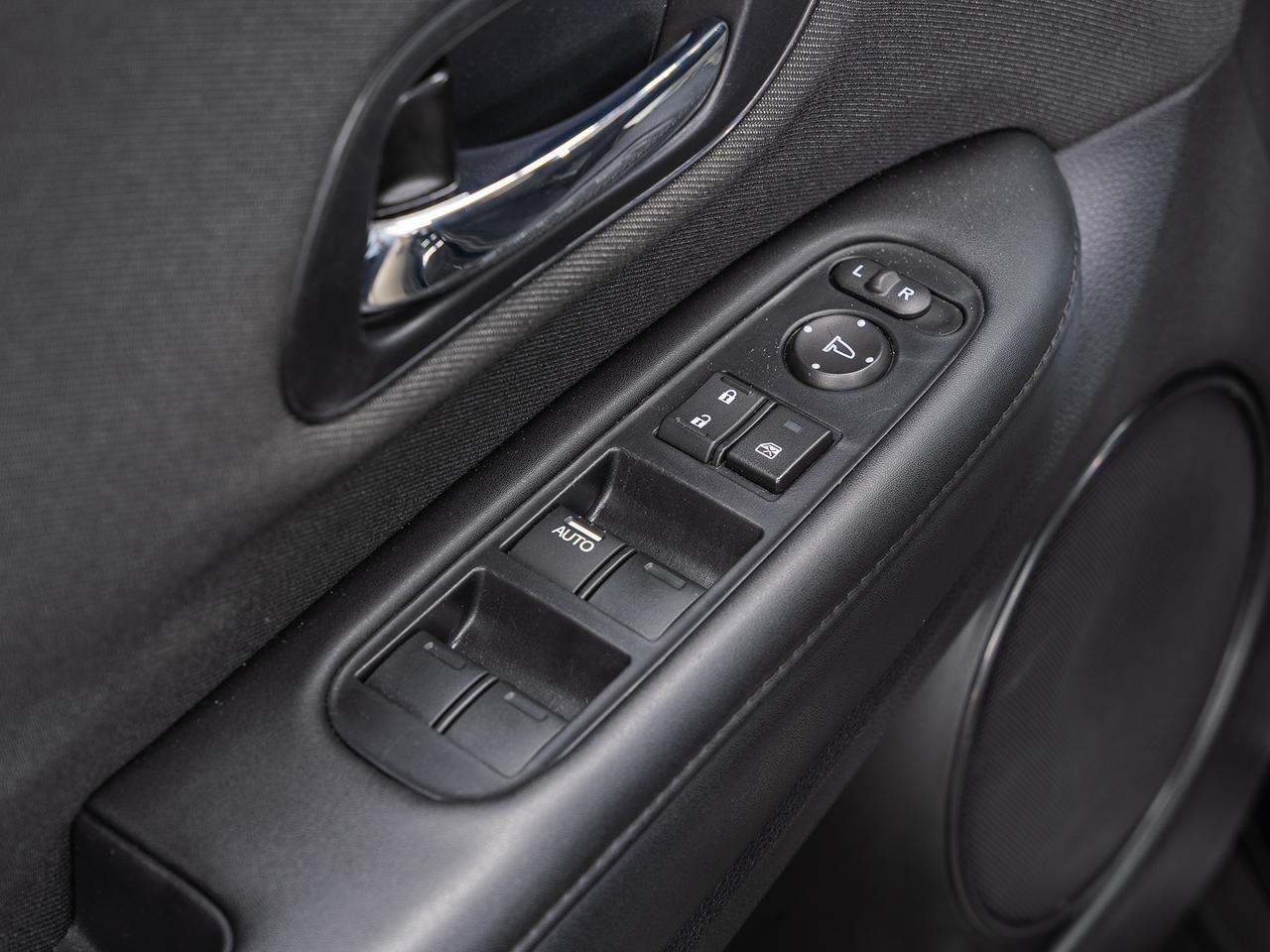 2022 Honda HR-V LX AWD | Heated Seats | ACC | LKAS | CarPlay