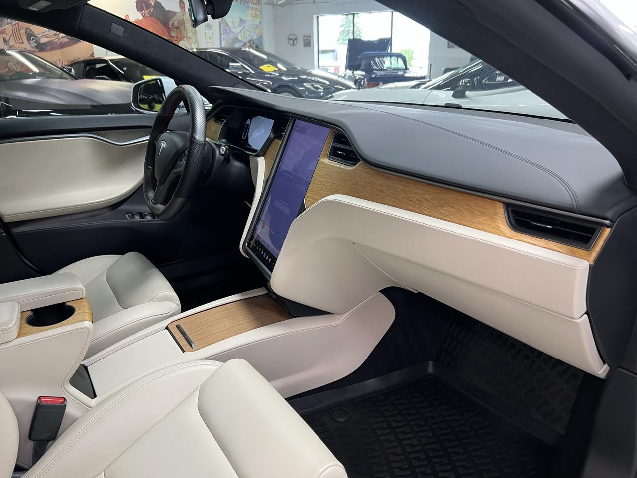 2020 Tesla Model S Long Range Plus Photo