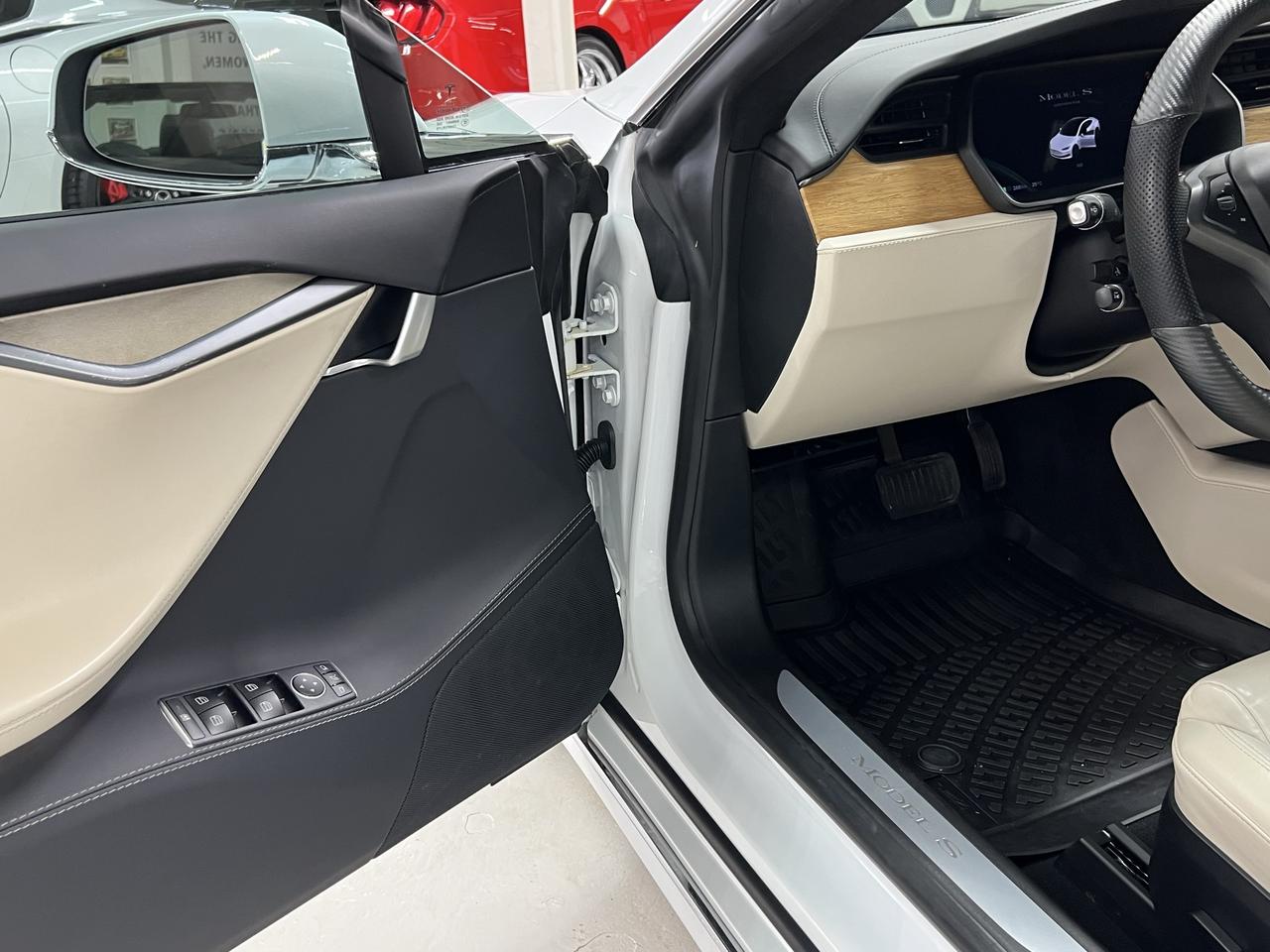 2020 Tesla Model S Long Range Plus Photo
