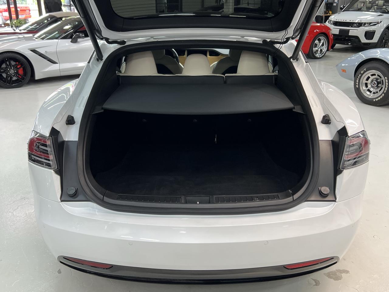 2020 Tesla Model S Long Range Plus Photo
