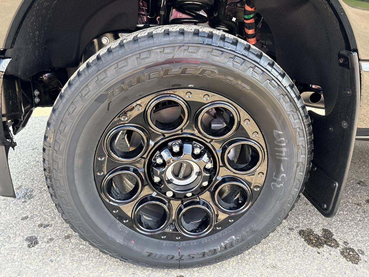 2026 Ford F-350 Super Duty SRW LARIAT 6.8' Box 618A Photo2