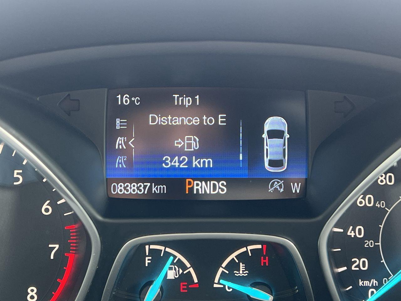2019 Ford Escape SEL AWD, HEATED LEATHER SEATS, BACK UP CAM, NAV, POWER LIFTGATE!! Photo