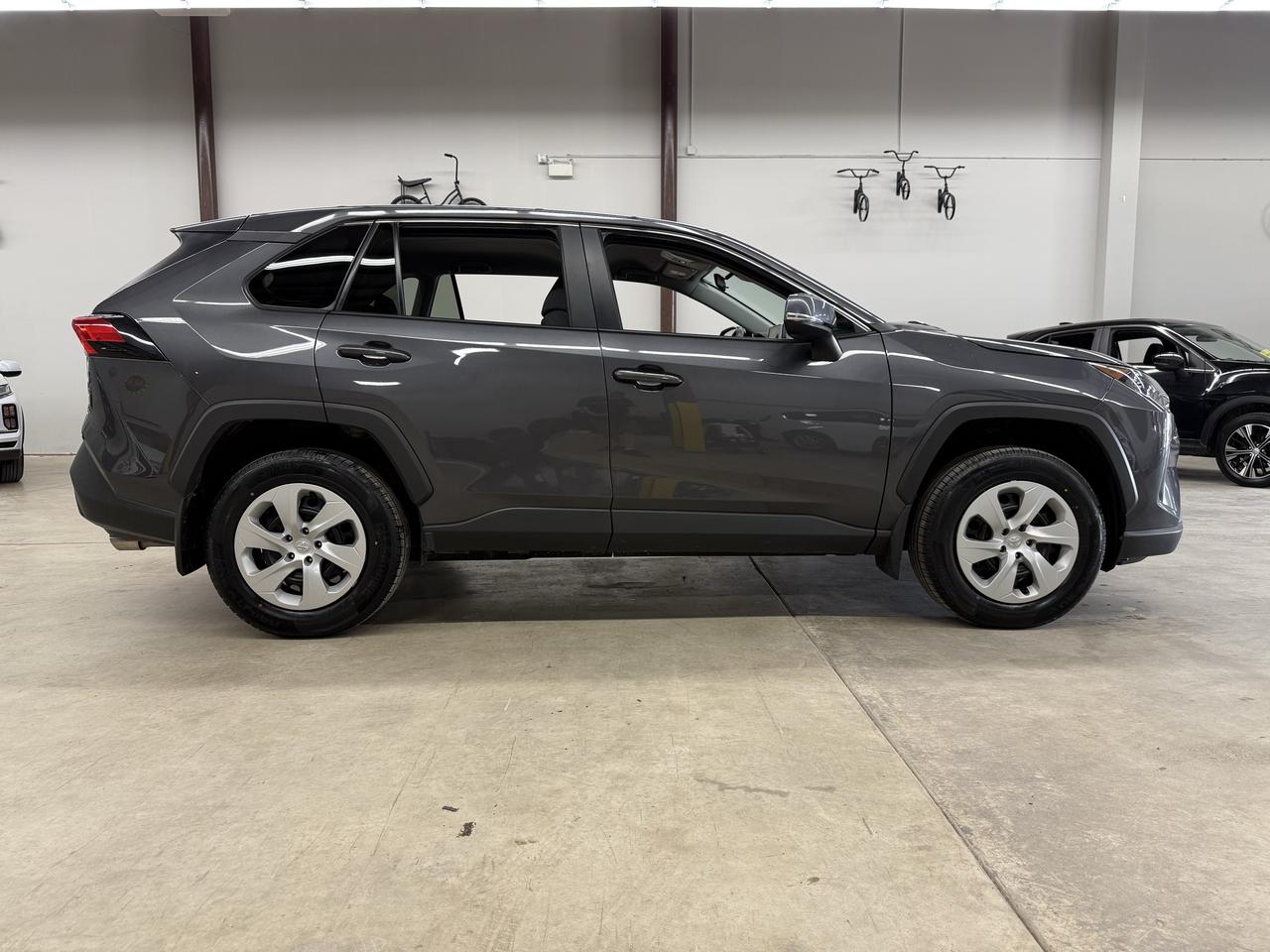 2024 Toyota RAV4 LE Photo