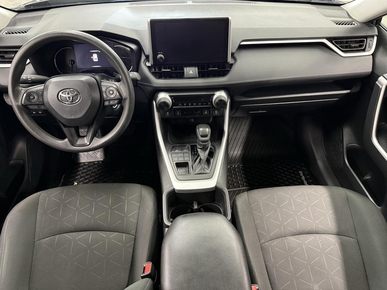 2024 Toyota RAV4 LE Photo