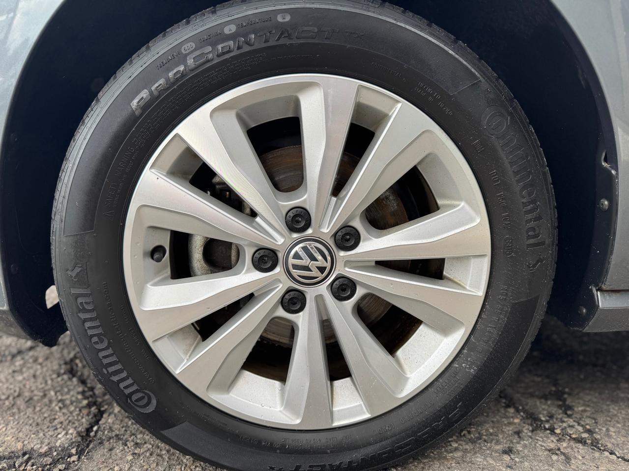 2016 Volkswagen Golf 1.8 TSI Comfortline ONE OWNER | ACCIDENT FREE |  DEALER MAINTAINED Photo