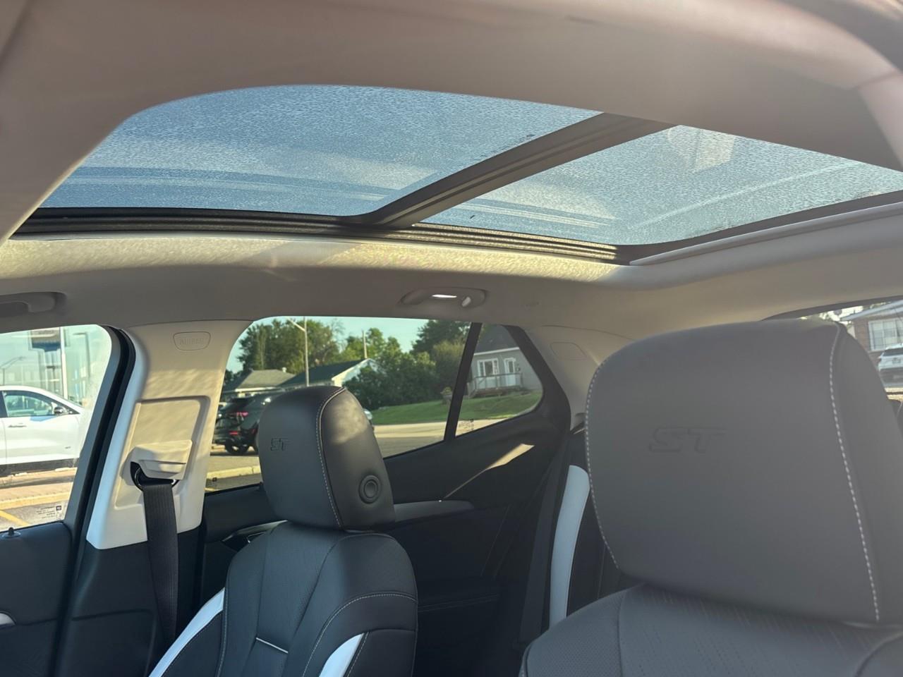 2026 Buick Envision Sport Touring New 2026 5 Passenger AWD SUV with Panoramic Sunroof, Heated Front Seats, Heated Steering Wheel, Heated Second Row Outboard Seats, Heads-Up Display, 30 Ultra-Wide Diagonal Screen, Adaptive Cruise Contr Photo