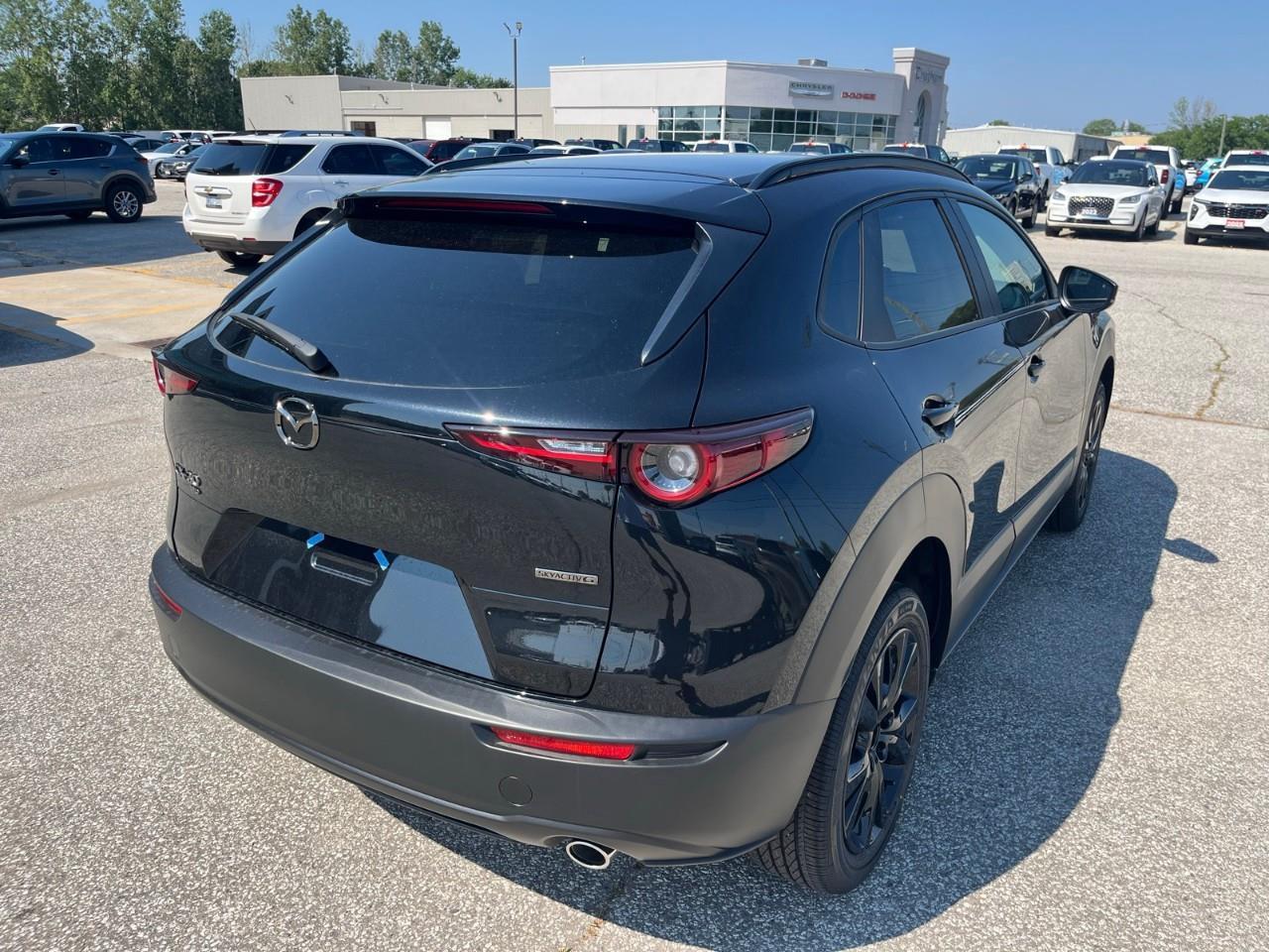 2026 Mazda CX-30 GS Photo4