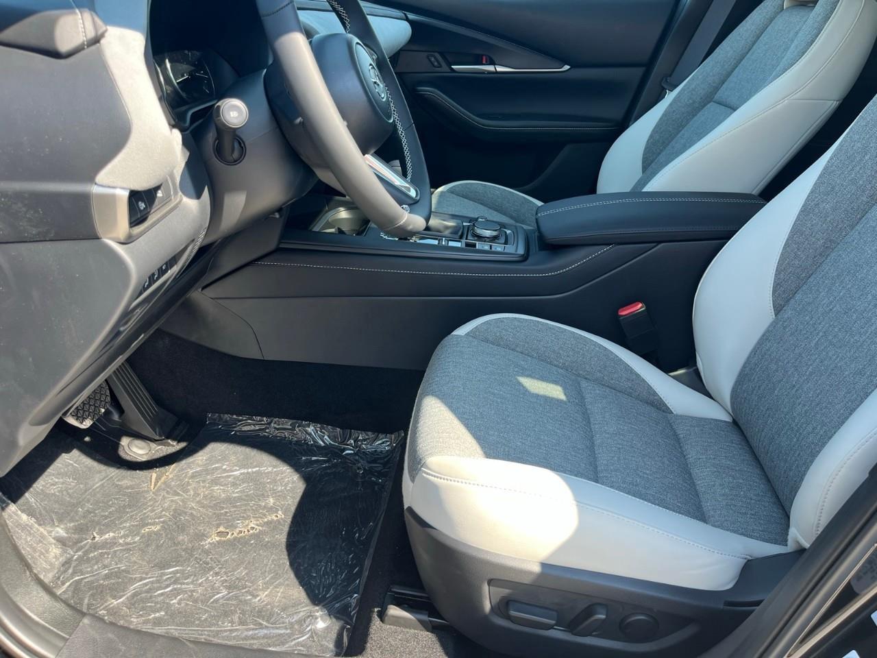 2026 Mazda CX-30 GS Photo
