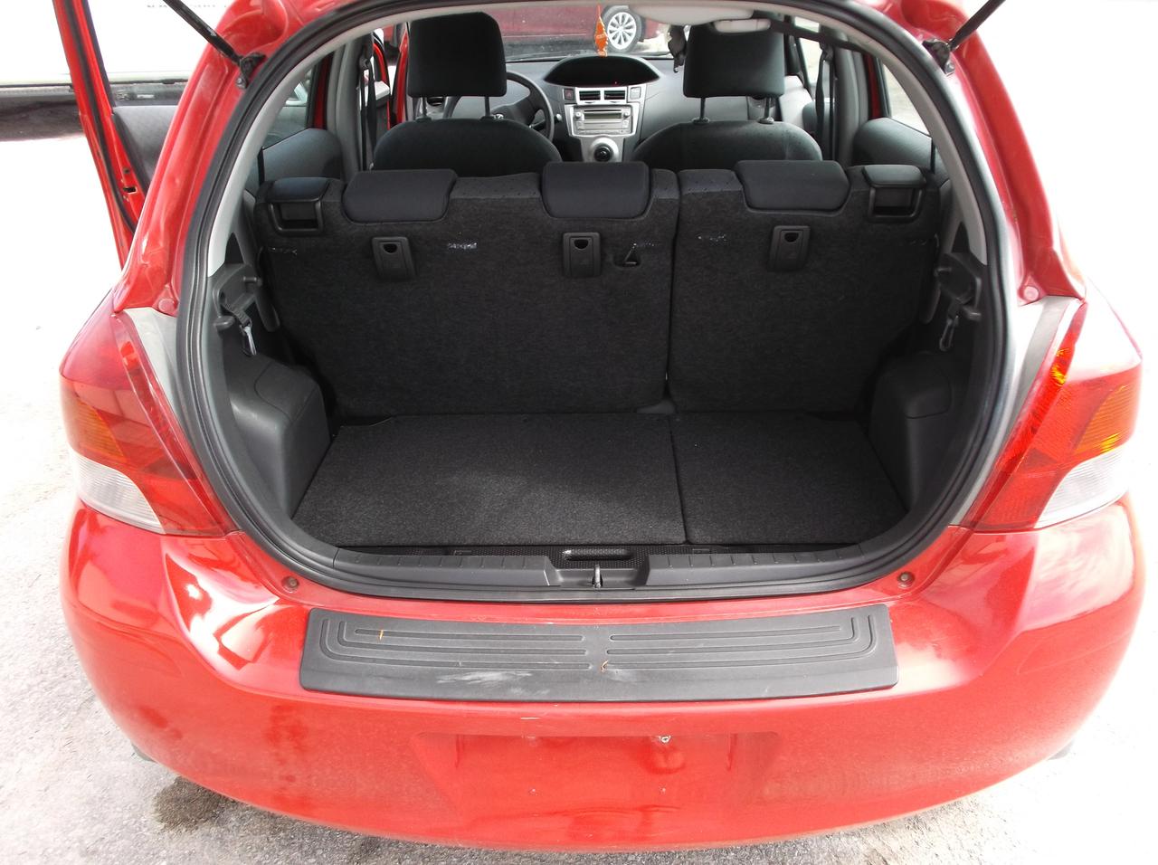 2010 Toyota Yaris  Photo