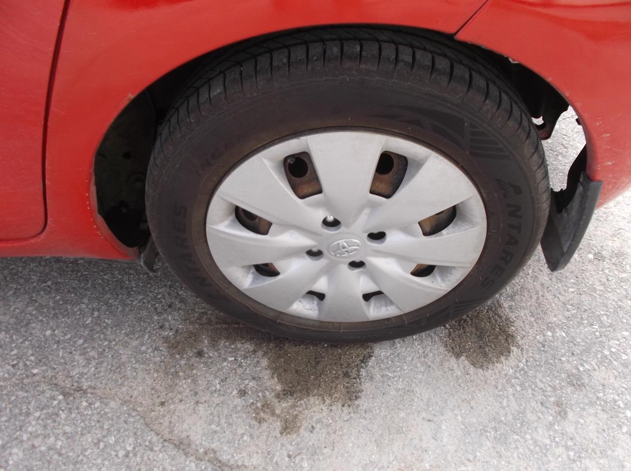 2010 Toyota Yaris  Photo