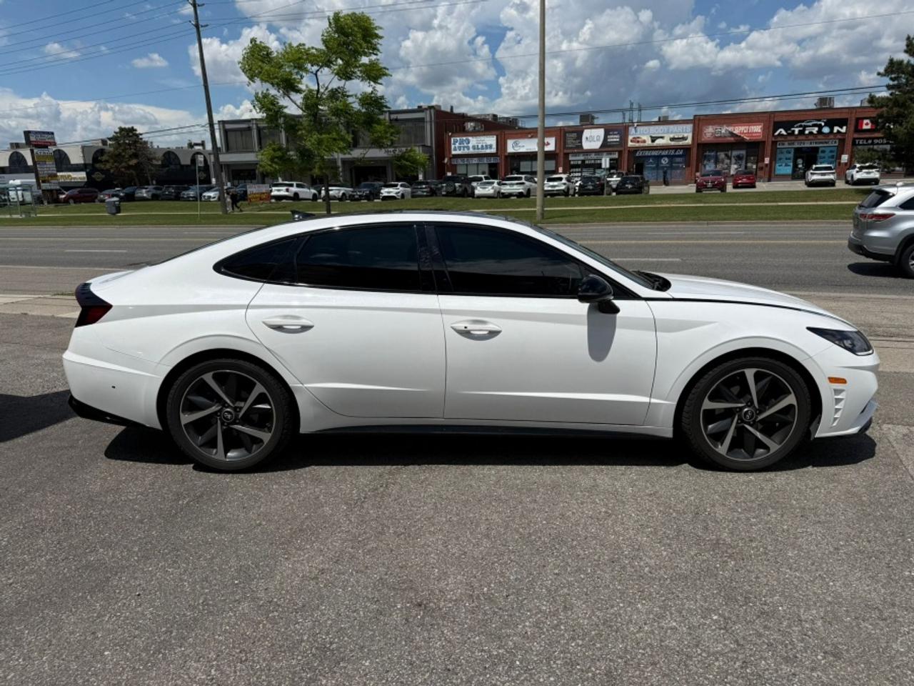 2023 Hyundai Sonata SPORT /SUEDE /SUNROOF /NAVI /REAR CAM /BOSE Photo