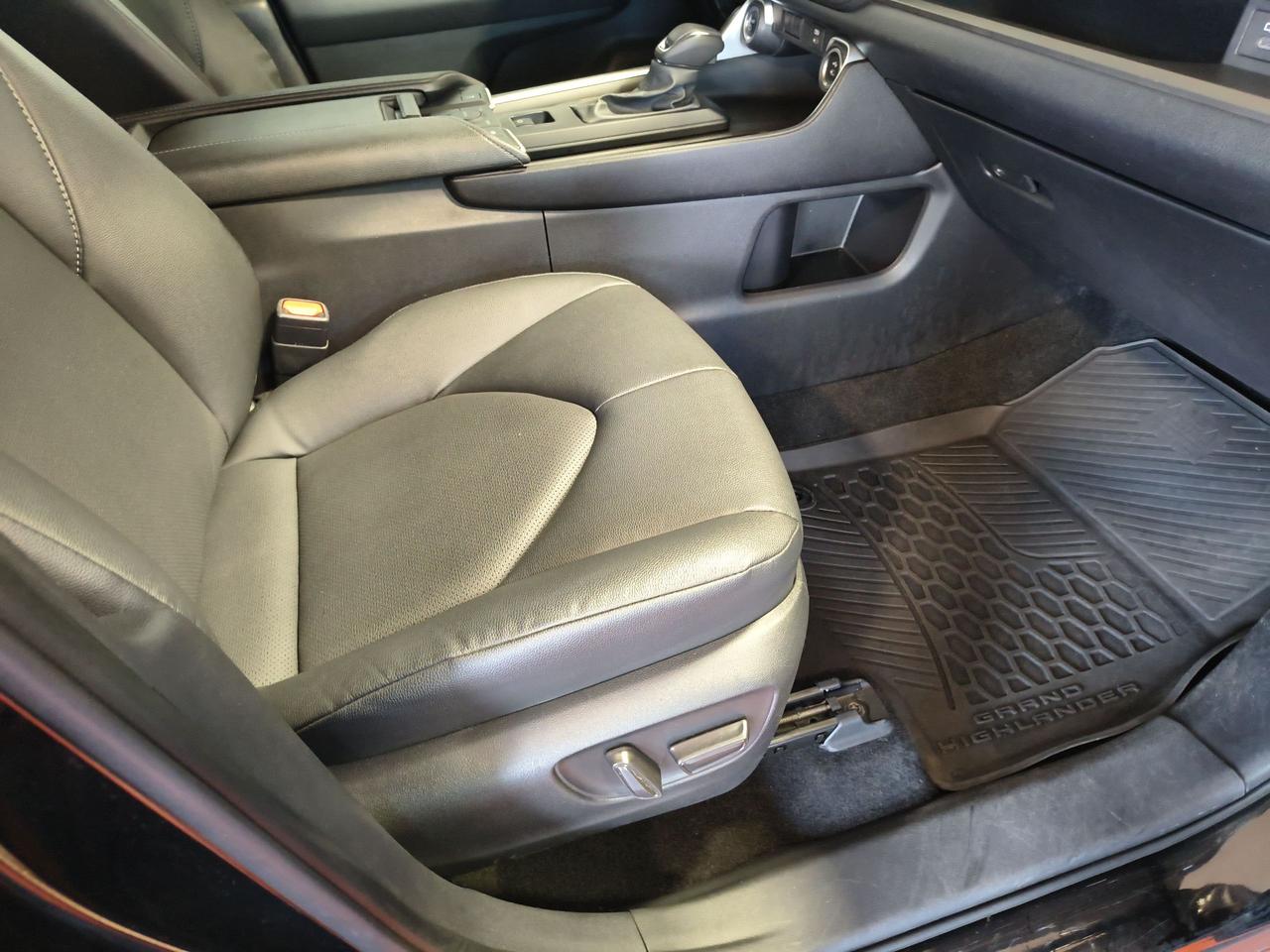 2024 Toyota Grand Highlander HYBRID XLE Photo