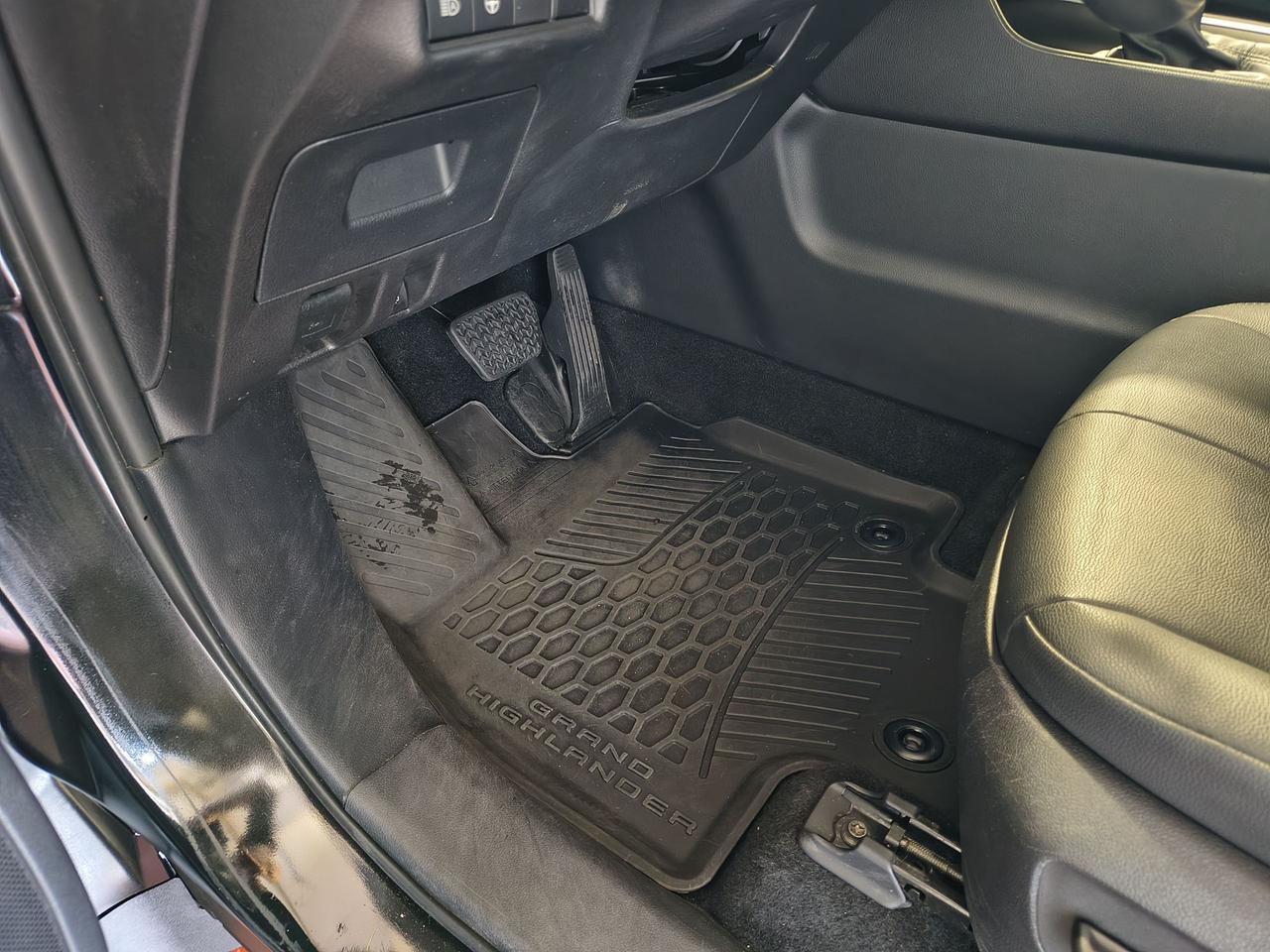 2024 Toyota Grand Highlander HYBRID XLE Photo0
