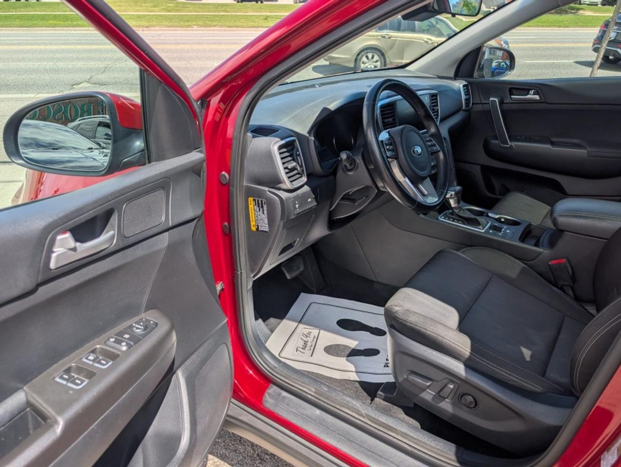 2020 Kia Sportage EX - Photo #9