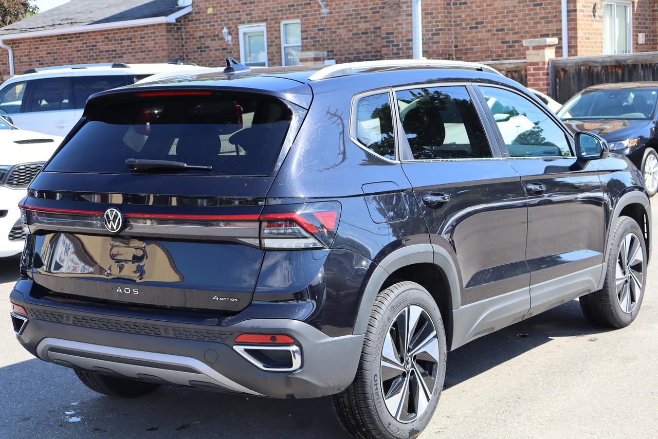 2025 Volkswagen Taos Comfortline 4Motion Photo3
