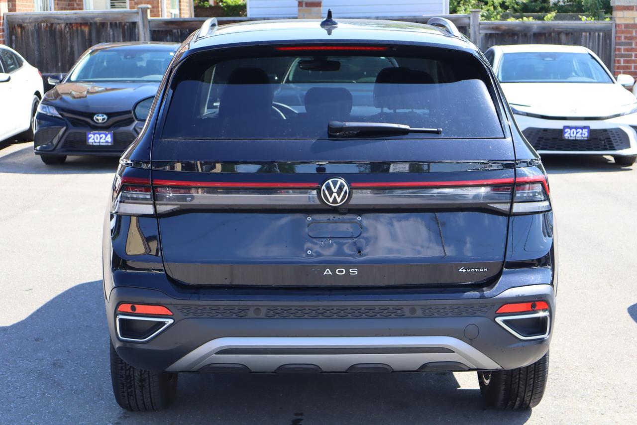 2025 Volkswagen Taos Comfortline 4Motion Photo4