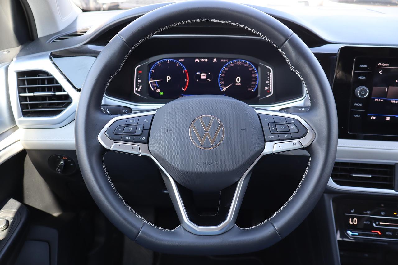 2025 Volkswagen Taos Comfortline 4Motion Photo