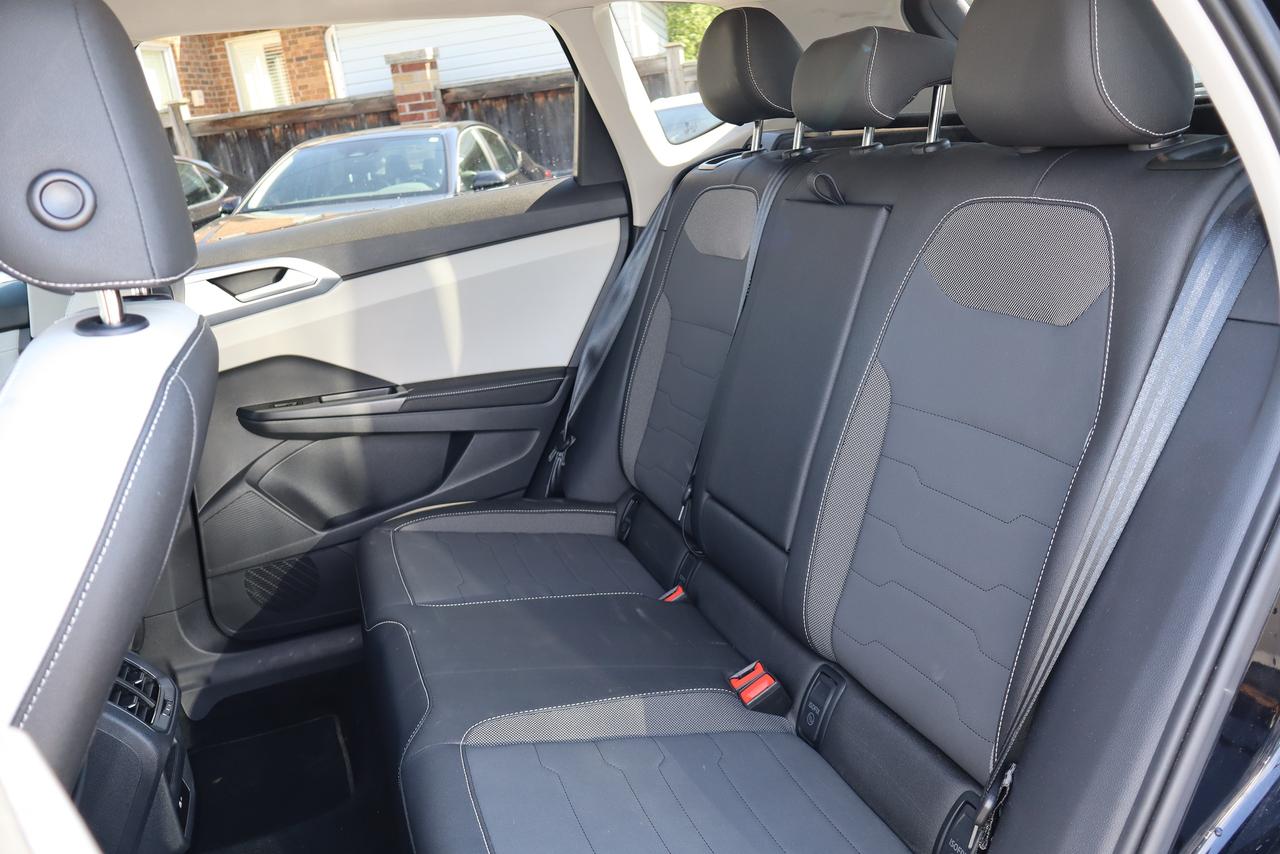 2025 Volkswagen Taos Comfortline 4Motion Photo