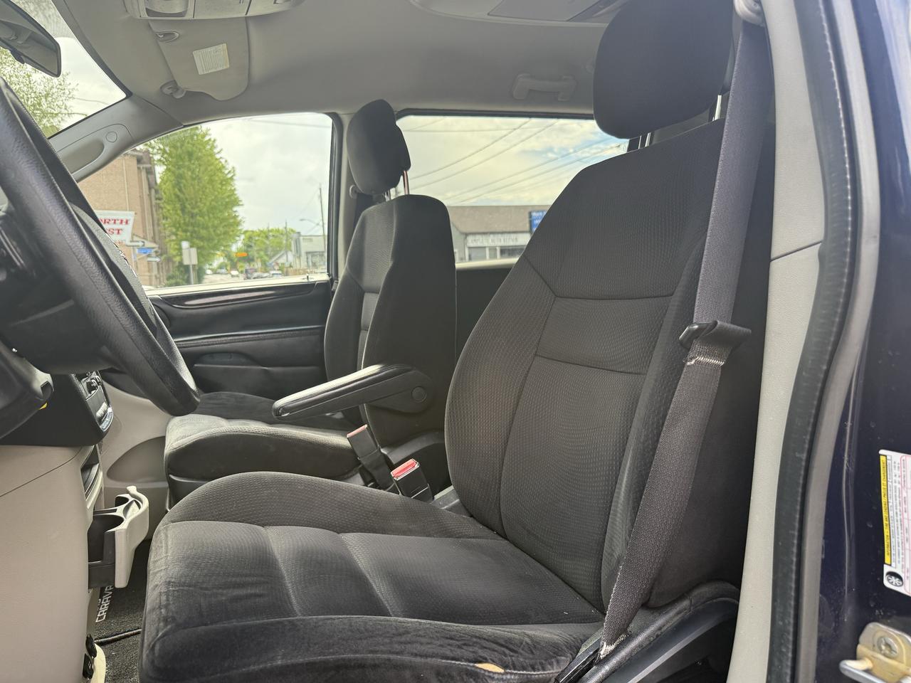 2015 Dodge Grand Caravan SXT Photo