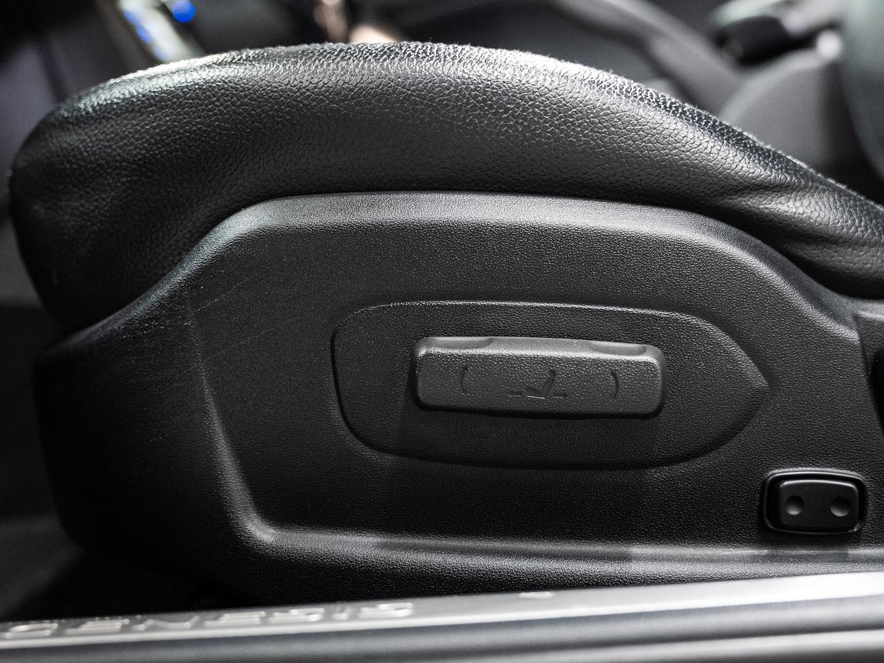 2014 Hyundai Genesis Coupe 2.0T PREMIUM | 6-Speed | Nav | Sunroof | Leather