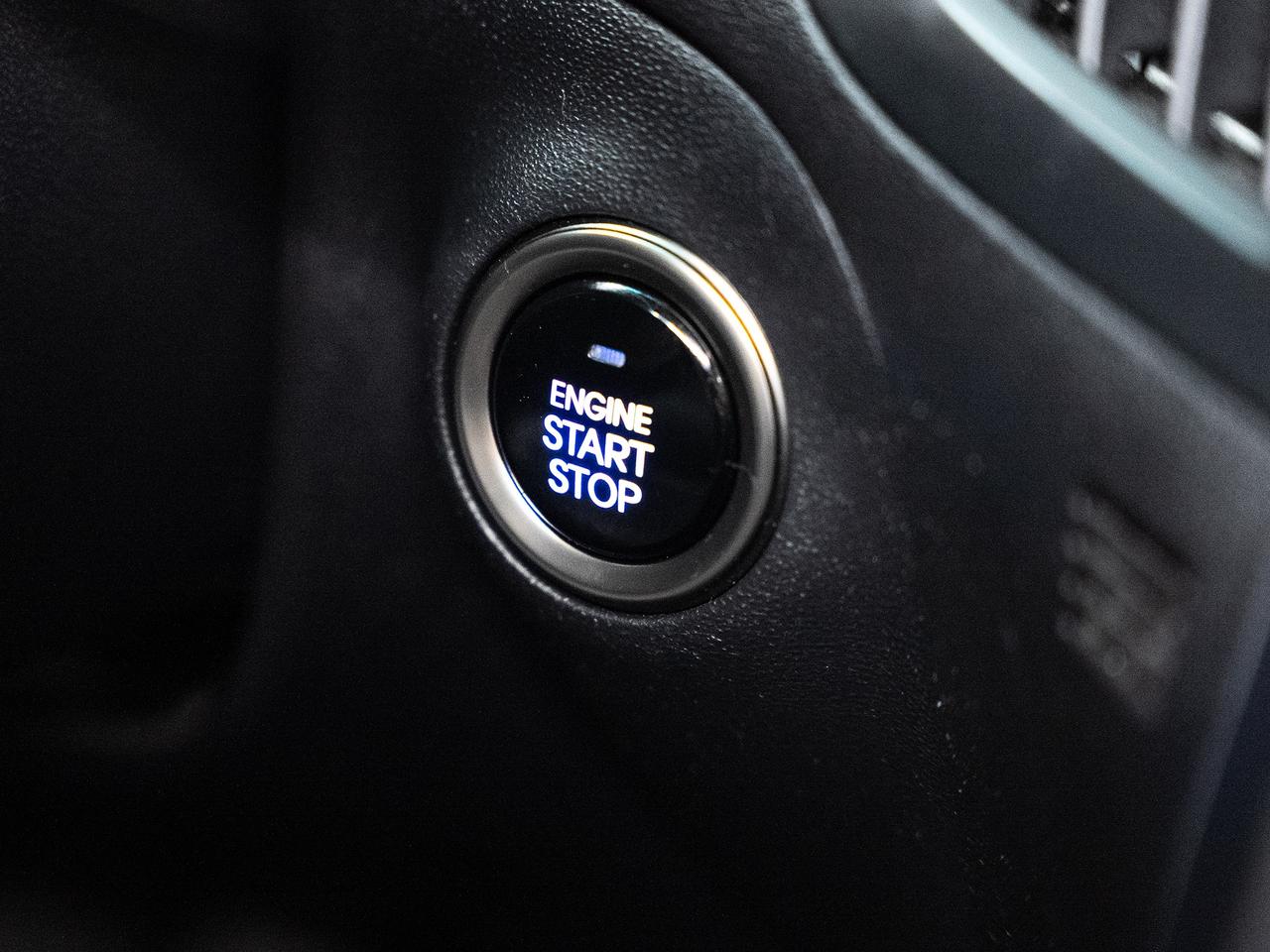 2014 Hyundai Genesis Coupe 2.0T PREMIUM | 6-Speed | Nav | Sunroof | Leather