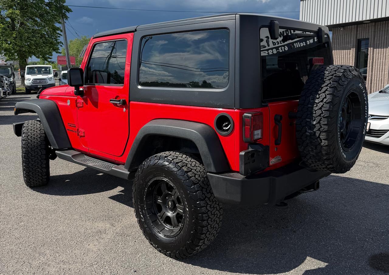 2017 Jeep Wrangler SPORT Photo2